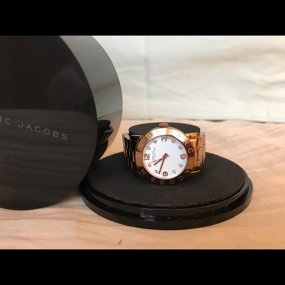 Marc Jacobs Amy Glitz Watch - Picture 4 of 9